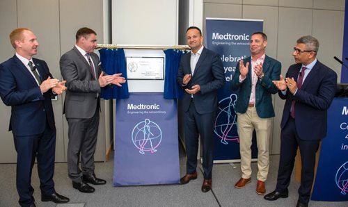 メドトロニック（Medtronic）社、アイルランド進出40周年記念式典で200人の増員計画を発表
