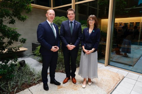 企業・観光・雇用大臣がアイルランド政府商務庁とアイルランド政府産業開発庁を率いて世界第4位の経済国、日本で貿易・投資ミッションを実施